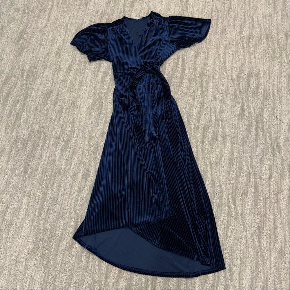 In Loom Blue Velvet Wrap/Tie V-Neck Maxi Dress Size L - Picture 1 of 6